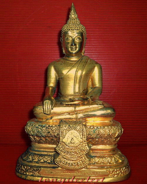 พระบูชาหลวงพ่อทอง วัดเขาตะเครา จ.เพชรบุรี หน้าตัก 3 นิ้ว กะไหล่ทองค่ะ