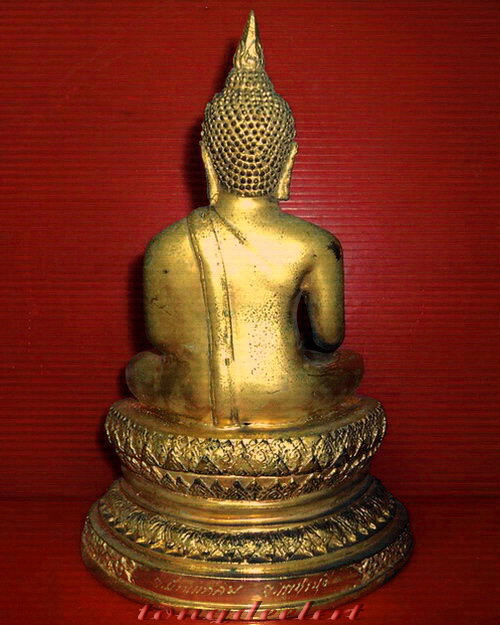 พระบูชาหลวงพ่อทอง วัดเขาตะเครา จ.เพชรบุรี หน้าตัก 3 นิ้ว กะไหล่ทองค่ะ