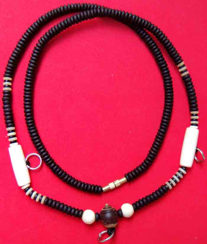 สร้อยผสมเม็ดกะลาตาเดียว+หัวขุนไม้มงคล+ความยาว ๒๖ นิ้ว แบบ 3 ห่วง ตามรูปค่ะ