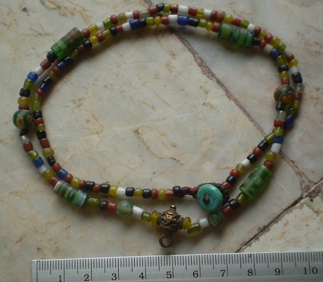 สร้อยลูกปัดแท้  ห่วงกลางหัวขุน   เคาะเีดยว 