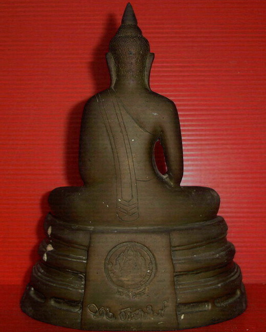 พระบูชาหลวงพ่อโสธร ฐานผ้าทิพย์ภปร. ผิวหิ้งเดิม ๆ ค่ะ