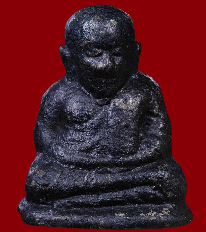 หลวงพ่อเงิน วัดบางคลาน จังหวัดพิจิตร รุ่นปืนแตก พิมพ์นิยมเศียรโต ปี ๒๕๒๘ (๒) 