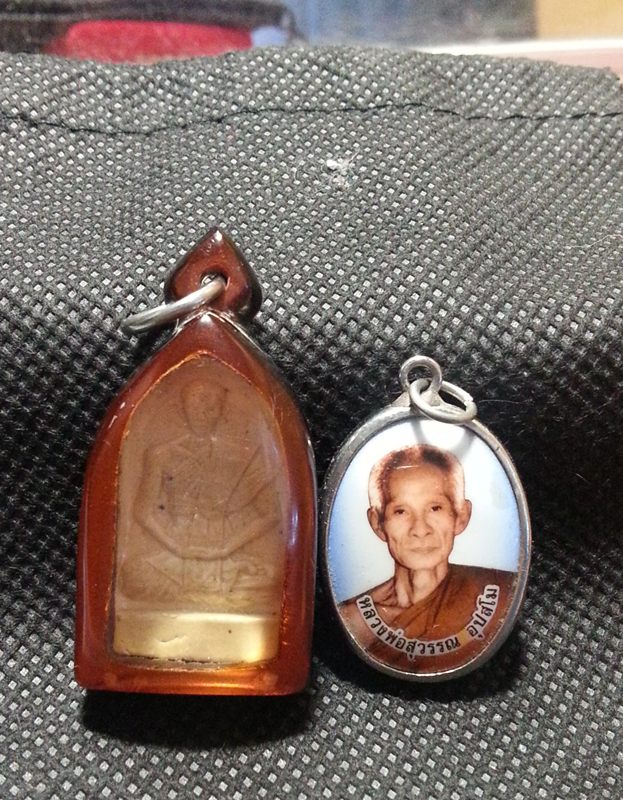 พระหลวงพ่อสุวรรณ วัดสัจจะธรรม ปากช่อง นครราชสีมา  2 องค์ 
