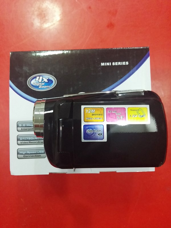 โล็ะสต็อกถูกๆ เคาะเดียว 750 บาท กล้องวิดีโอ Digital Video Camera - สีดำ (002)