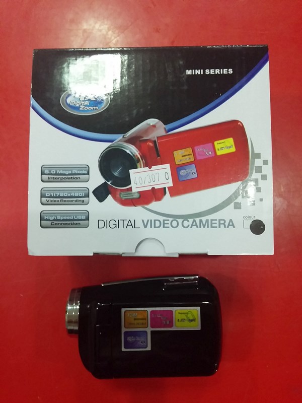 โล็ะสต็อกถูกๆ เคาะเดียว 750 บาท กล้องวิดีโอ Digital Video Camera - สีดำ (002)