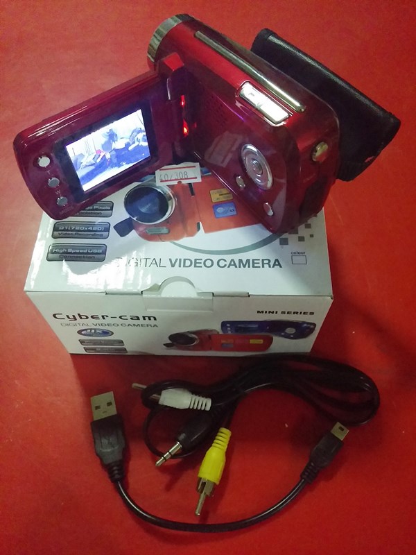 โล็ะสต็อกถูกๆ เคาะเดียว 750 บาท กล้องวิดีโอ Digital Video Camera - สีแดง (002)