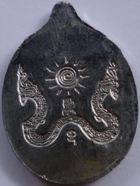 หลวงปู่ทวดเปิดโลก ศิาย์สายหลวงปู่ดู่สร้าง เคาะเดียว3องค์450