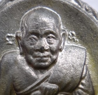 หลวงปู่ทวดเปิดโลก ศิาย์สายหลวงปู่ดู่สร้าง เคาะเดียว3องค์450