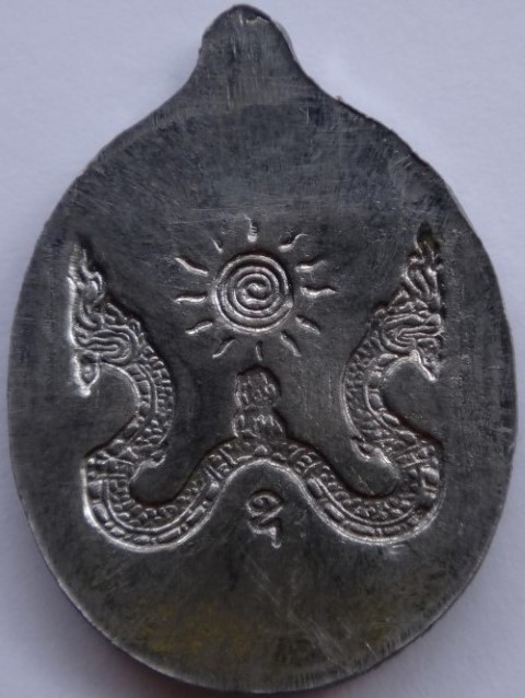 หลวงปู่ทวดเปิดโลก ศิาย์สายหลวงปู่ดู่สร้าง เคาะเดียว3องค์450