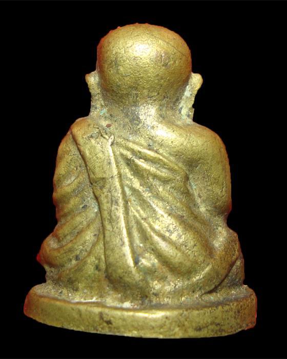 รูปหล่อหลวงพ่อเงิน ช้างคู่ วัดท้ายน้ำ 2526