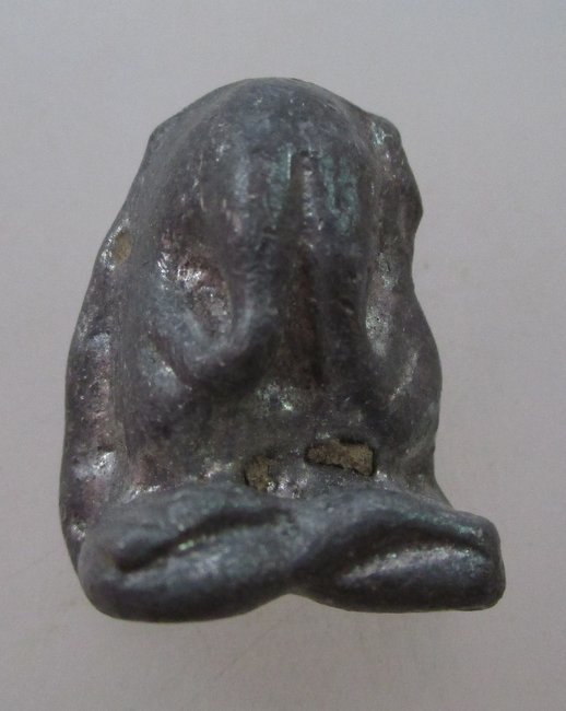 พระปิดตาเนื้อชิน ไม่ทราบที่ครับ