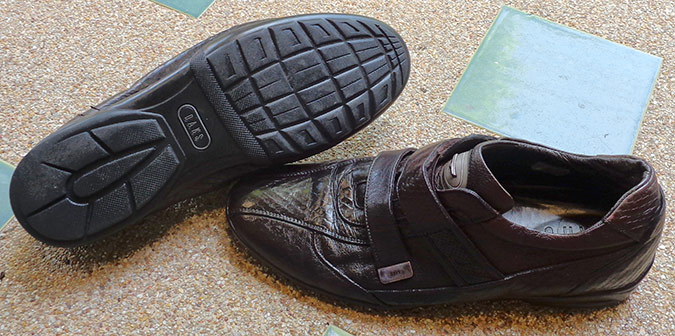 รองเท้า DAKS ของแท้ครับ แบรนด์ดังระดับโลก สุดหรูจากอังกฤษ