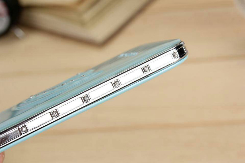 Battery Charger Power Bank 8800 mAh  ( ฟ้ากับขาว )Swarovski Crystal External Portable