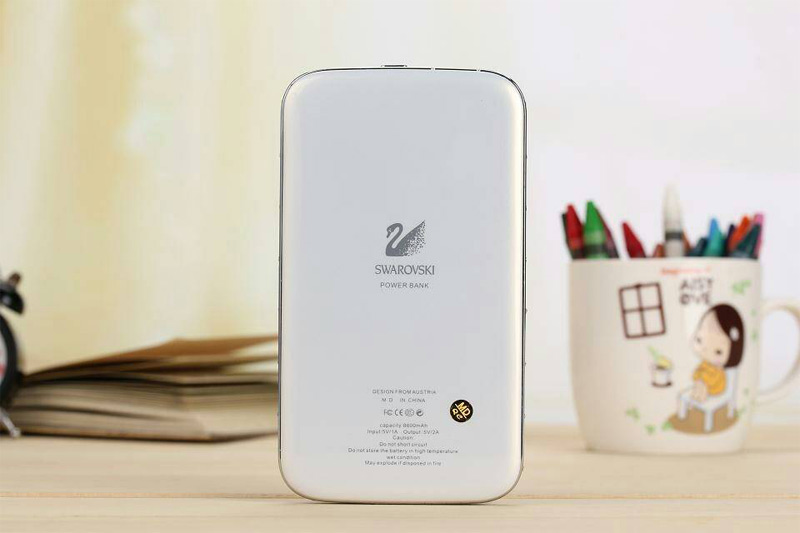 Battery Charger Power Bank 8800 mAh  ( ฟ้ากับขาว )Swarovski Crystal External Portable