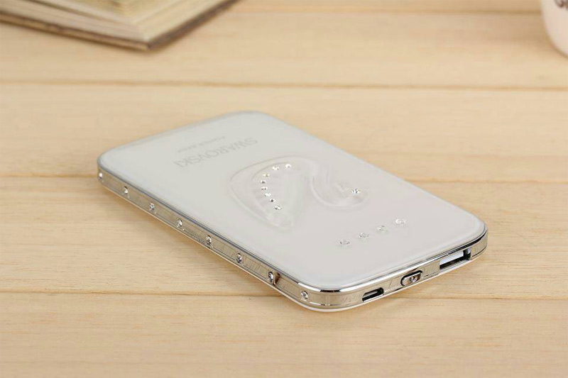 Battery Charger Power Bank 8800 mAh  ( ฟ้ากับขาว )Swarovski Crystal External Portable