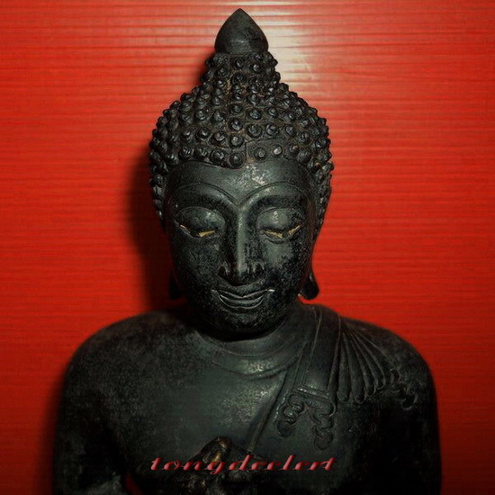 พระพุทธทักษิณมิ่งมงคล วัดเขากง จ.นราธิวาส ตามุก หล่อดินไทย สวยมากค่ะ