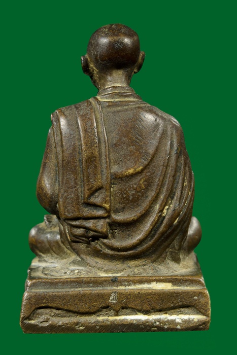 พระบูชาตั้งหน้ารถ สมเด็จโต มีโค๊ตระฆัง