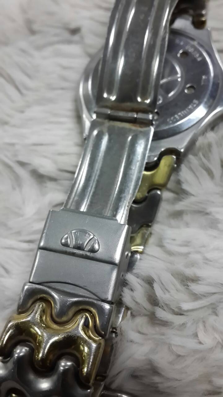 นาฬิกา ellesse ใช้มือเดียว ก้างปลาสองกษัตริย์