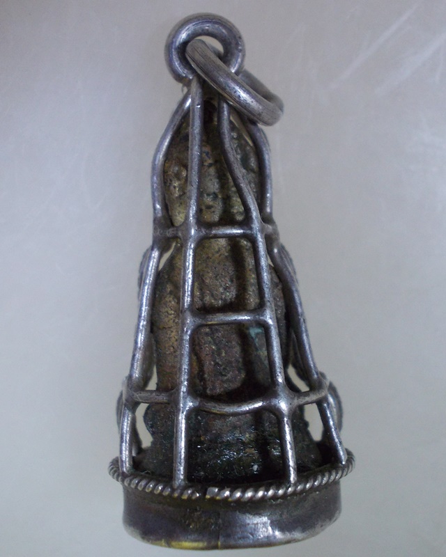 พระหล่อโบราณเก่า เลียมเงินเก่า ไม่ทราบที่