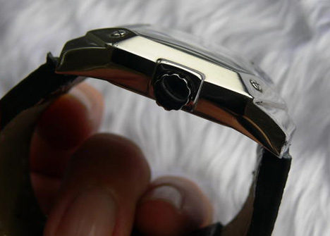 นาฬิกา ELLESSE แบรนด์ดังอิตาลี ของแท้ ทรงสปอร์ต