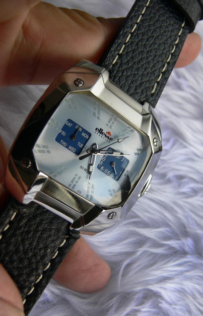 นาฬิกา ELLESSE แบรนด์ดังอิตาลี ของแท้ ทรงสปอร์ต