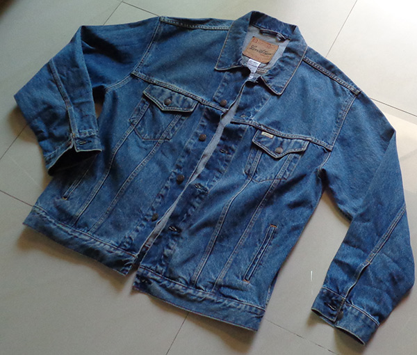 แจ็กเก็ดยีนส์ลีวายส์ Levi ของแท้ สวยๆครับ