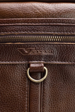 กระเป๋าสะพายหนังแท้รุ่นห่วงกลาง