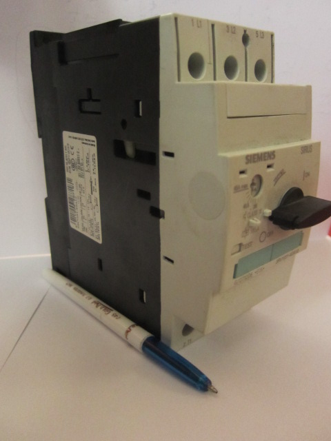 เบรคเกอร์ Siemens 2ตัวเลย ไม่ได้ใช้เลยขายเป็นมือสอง