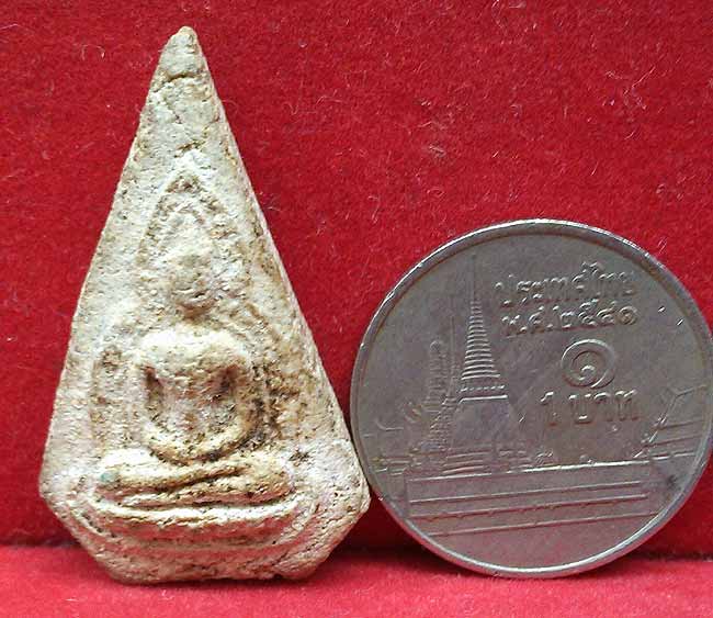 *กลีบบัว พุทธชินราช ผงเมตตา..ลพ.เงิน วัดดอนยายหอม*