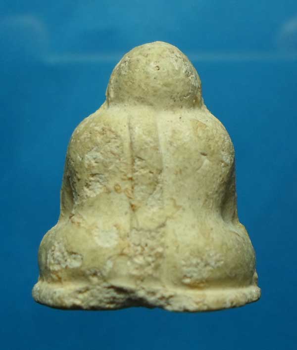 พระปิดตาหลวงปู่โต๊ะ   ออกวัดหัวกระบือ ปี 2521