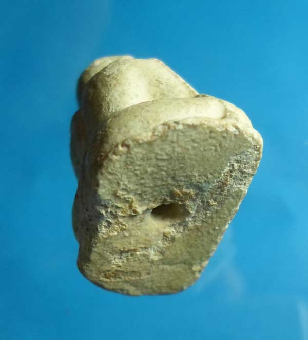 พระปิดตาหลวงปู่โต๊ะ   ออกวัดหัวกระบือ ปี 2521