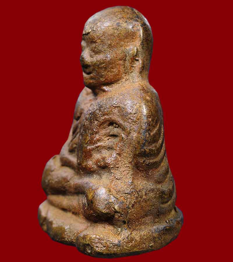 หลวงพ่อเงิน วัดบางคลาน พิมพ์ขี้ตา 3 ชาย ออกกรุวัดใหม่คำวัน อำเภอเมือง จังหวัดพิจิตร 