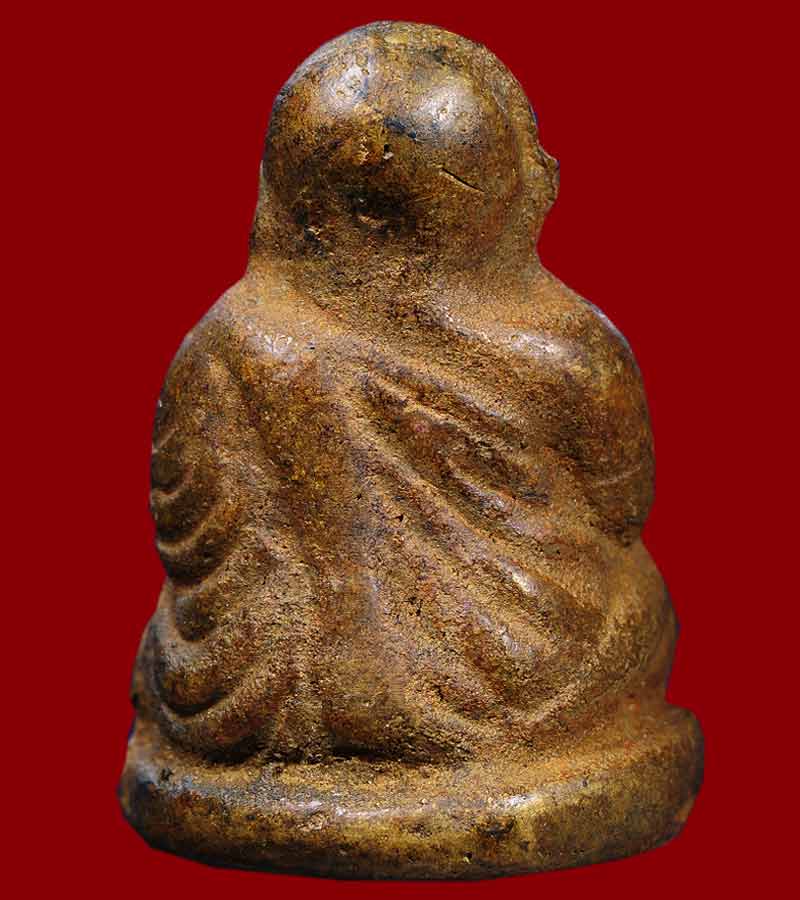 หลวงพ่อเงิน วัดบางคลาน พิมพ์ขี้ตา 3 ชาย ออกกรุวัดใหม่คำวัน อำเภอเมือง จังหวัดพิจิตร 