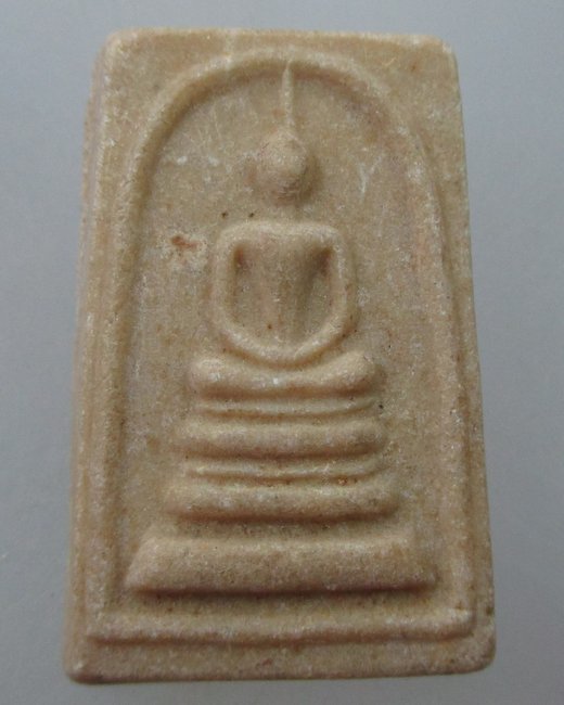 พระสมเด็จไม่ทราบที่ครับ เนื้อแก่น้ำมัน