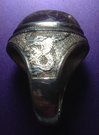 แหวนเงินสั่งทำแกะสลักพญานาคด้านข้างสวยงามขนาดแหวนเบอร์ 70 หัวแหวนแก้วโป่งขามเม็ดโต แก้วกาบเงินกาบทอง