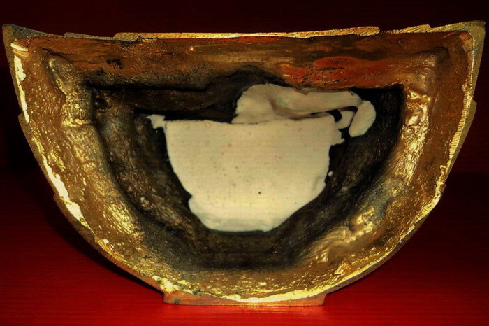 พระบูชาหลวงพ่อวัดไร่ขิง จ.นครปฐม กะไหล่ทอง รุ่นเก่า หล่อหนาค่ะ