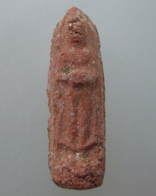 พระอุ้มบาตรเนื้อผงไม่ทราบที่ครับ