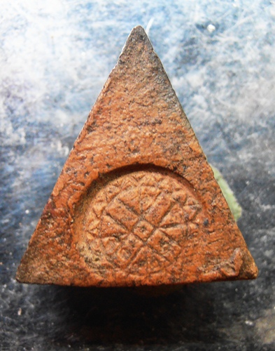 นางพญาเนื้อดินอาจารย์ถนอมปี14สวยๆครับ