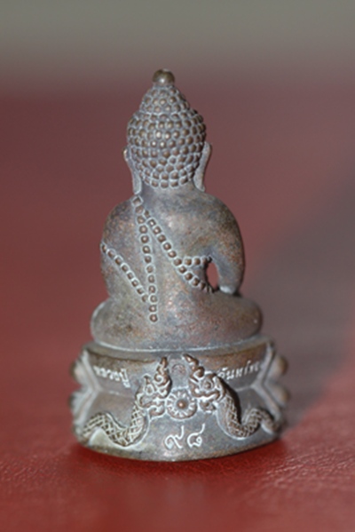 กริ่งจันทร์เพ็ญ หลวงปู่จันทร์หอม วัดบุ่งขี้เหล็ก จ.อุบล เนื้อชนวน