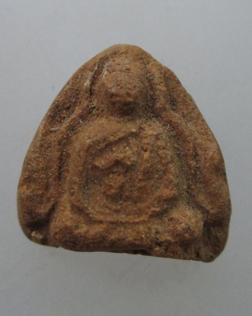 พระเนื้อผงว่านไม่ทราบที่ครับ