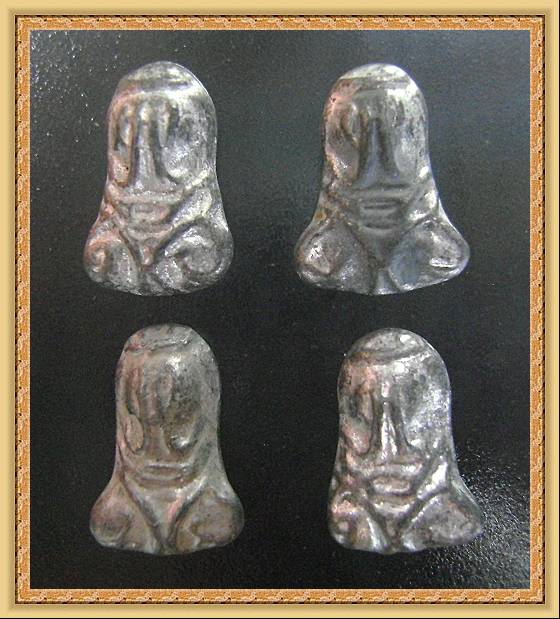 ทีเดียว 4 องค์ครับ พระปิดตา เนื้อตะกั่ว " หลวงปู่เอี่ยม วัดโคนอน " ปี14-15 " หลวงปู่โต๊ะ" ปลุกเสก 