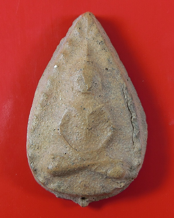 พระกลีบบัว เนื้อดิน กรุวัดลิงขบ กทม.