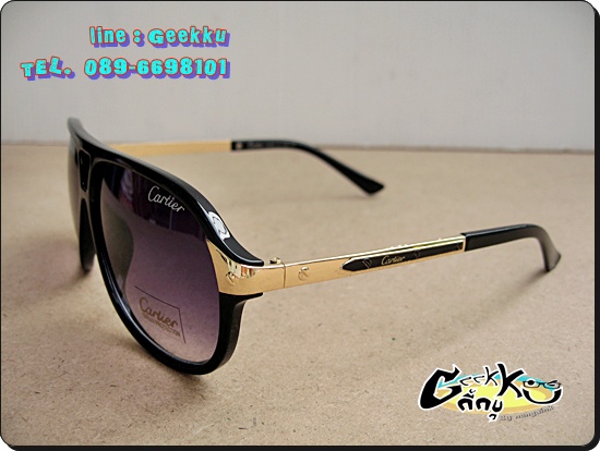 แว่นกันแดด เคาะเดียว 250 บาท 