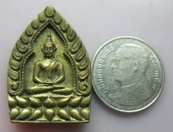 **วัดใจ**เหรียญหล่อเจ้าสัว ๙ ทศวรรษ หลวงพ่อแพ วัดพิกุลทอง เนื้อทองผสม **สวย 
