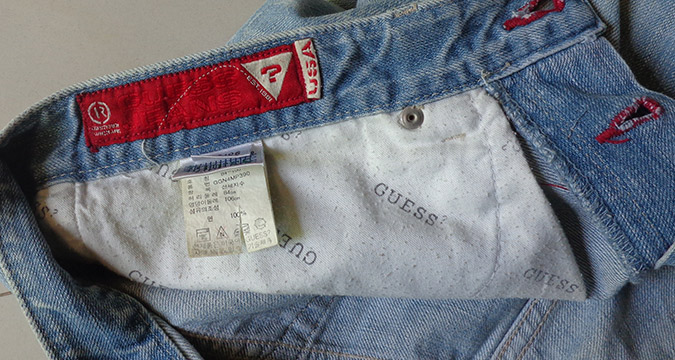 ยีนส์ GUESS ของแท้ แบรนด์ดัง USA จัดไปเคาะเดียว