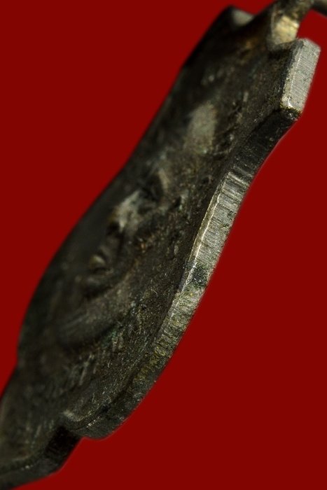 วัดใจ เหรียญหลวงพ่อเจริญ ปี 10 