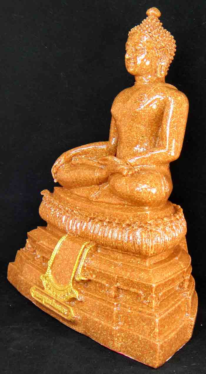 **พระบูชา** พระพุทธรูปบูชาศิลปแบบเชียงแสน เนื้อกระเบื้องหลังคาโบถส์ งานศิลป์ใหม่พุทธลักษณะสวยงามมากค