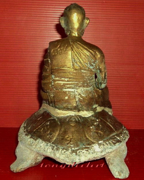 รูปเหมือนบูชาหลวงปู่หลิวนั่งเต่า วัดไร่แตงทอง ฉลองอายุ 87 ปีค่ะ