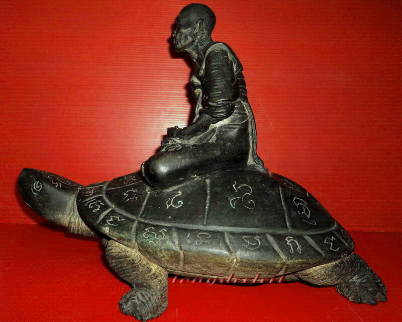 รูปเหมือนบูชาหลวงปู่หลิวนั่งเต่า รุ่นแรก เสาร์ 5 วัดไร่แตงทอง หายาก สวยมากค่ะ