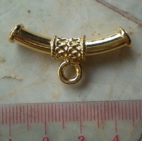 ห่วงกลางสร้อย เงินแท้  ชุบทองแท้  ของใหม่  เคาะเดียว 